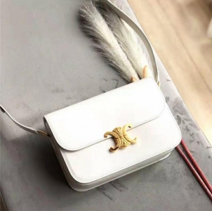 Celine ِŮ Triompheϵ pCS~i ̖(ho) ɫ