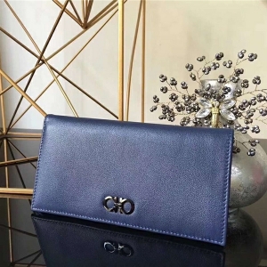 660420 FerragamoƸĽ M(jn)ţƤ  L(zhng)пb {(ln)ɫ