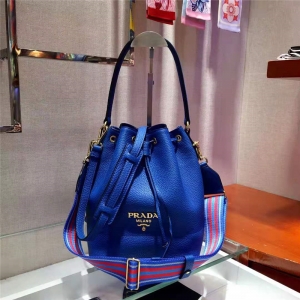 1BE018 PradaŮ СţƤ¹Ƥy _ KˮͰ Prada {ɫ