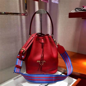 1BE018 PradaŮ СţƤ¹Ƥy _ KˮͰ Prada tɫ
