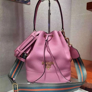 1BE018 PradaŮ СţƤ¹Ƥy _ KˮͰ Prada ɫ