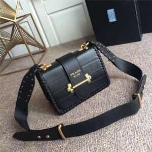 Prada cahierŮ {~yţƤ O(sh)Ӌ߅ _μб ɫ