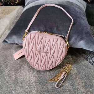 5BH166 MiuMiuİ Matelasse СƤ 朗lִ ɫ