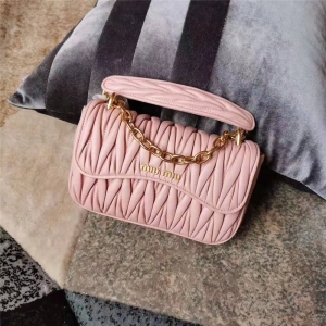 5BD140 MiuMiu MatelasseСƤ ްy w朗l ɫ