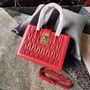 5BA126 MiuMiu¿ СƤ wi б tɫ