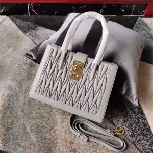 5BA126 MiuMiu¿ СƤ wi б \