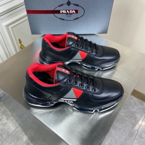 4E2718 Prada Ƥ\(yn)Ь _(d)2020¿e\(yn)Ь ɫ