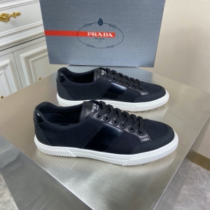 4E3400 Prada Ƥ\(yn)Ь _(d)2020¿e\(yn)Ь ɫ