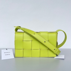 Bottega Veneta  IntreccioƤ Cassetteб 殐G