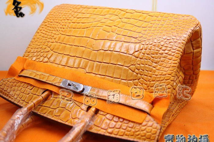 Hermes¿rŮ Hermes{~y  Hermes Birkin K