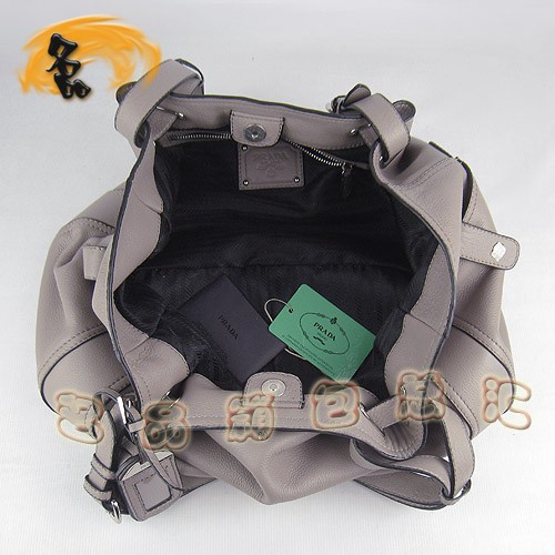 1811 Prada/_(d) ¿rŮ PradaȫƤ Pradaμ Ʒ|(zh)