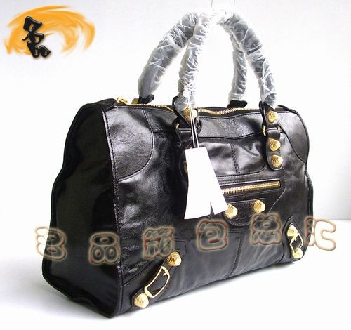 084324B A1:1Ʒ|(zh)¿ţƤŮ BALENCIAGA ҽ(jng)C(j)܇