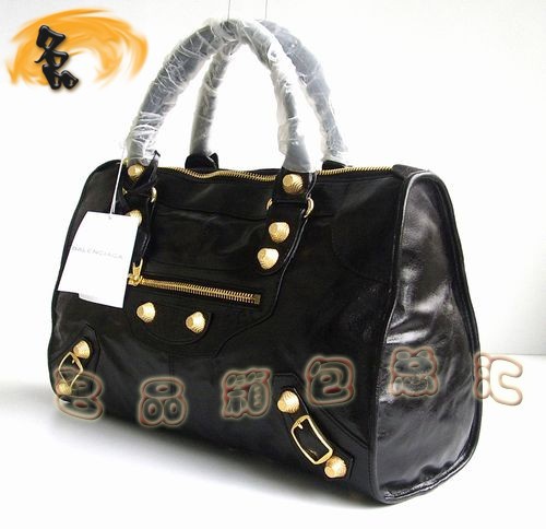 084324B A1:1Ʒ|(zh)¿ţƤŮ BALENCIAGA ҽ(jng)C(j)܇