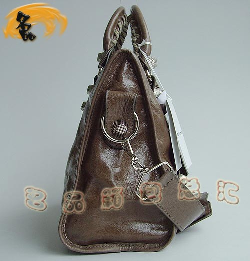084332A BALENCIAGA(jng)r(sh)Ůʿб ҙC(j)܇ ¿ţƤ