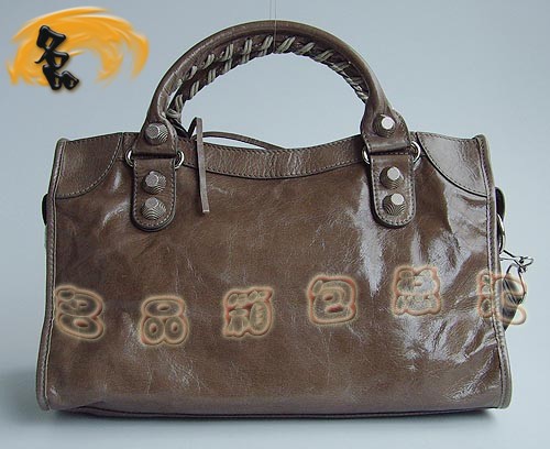 084332A BALENCIAGA(jng)r(sh)Ůʿб ҙC(j)܇ ¿ţƤ