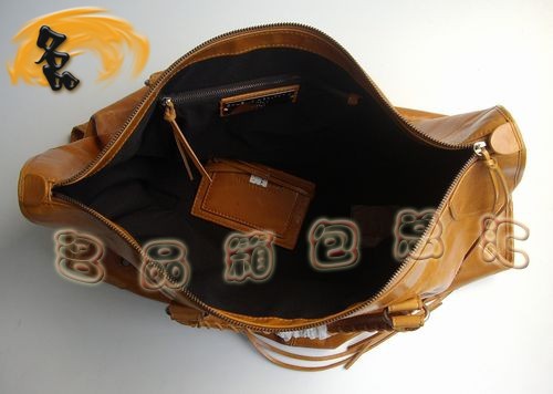 084334 BALENCIAGA  ¿\ɫţƤr(sh)Ůʿ (jng)C(j)܇