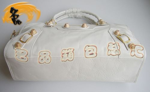 084338B A1:1Ʒ|(zh) BALENCIAGA(jng)C(j)܇ б ҕr(sh)