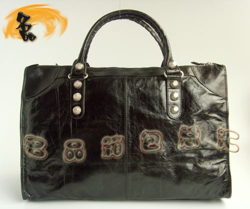 084334A (jng)AŮʿ BALENCIAGAC(j)܇ ҕr(sh)e