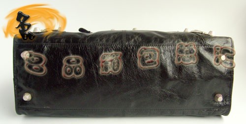 084334A (jng)AŮʿ BALENCIAGAC(j)܇ ҕr(sh)e