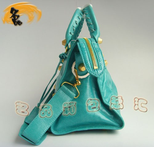 084328B BALENCIAGA r(sh)Ůʿ{(ln)ɫţƤ (jng)C(j)܇ ¿Ůʿб