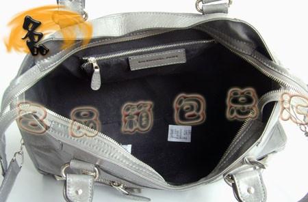 084328A ¿ɫţƤrŮ BALENCIAGA(jng)C܇ Ů