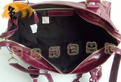 084328A ҕr BALENCIAGA(jng)C(j)܇ ¿eŮʿб