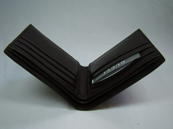 04795R GUCCI¿ GUCCIȫƤʿX GUCCI(jng)r(sh)пXA