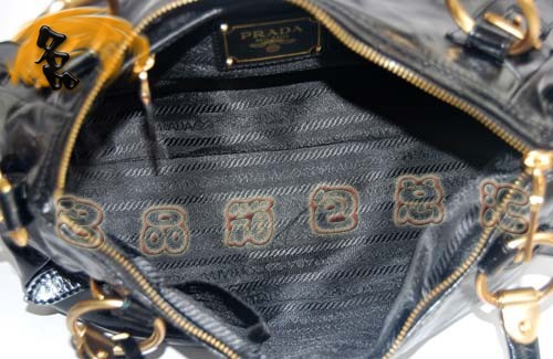 2971 PradaN¿Ůʿб Pradaer(sh)Ů Pradaμ ɫ