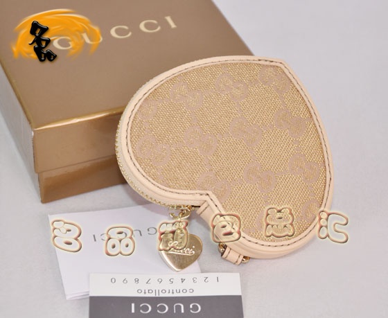 152615 Gucci(jng)pGreŮ GucciX GucciX װSɫ