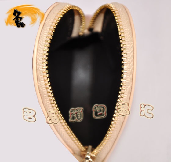 152615 Gucci(jng)pGreŮ GucciX GucciX װSɫ