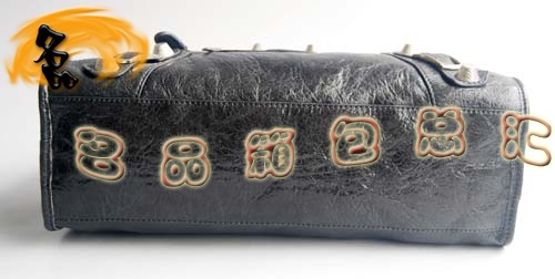 084332A BalenciagaC܇ μ  MƤyᔕrŮ ɫ