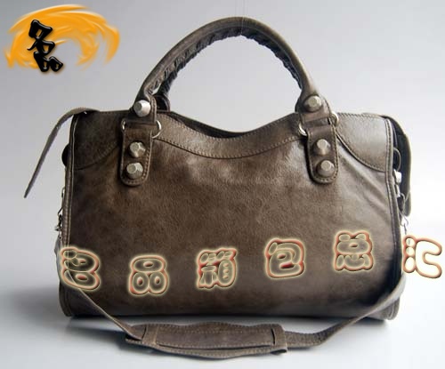 084332A BalenciagaC܇ μ  MƤyᔕrŮ yɫ