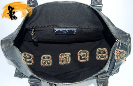 084324 BalenciagaC܇ μ M(jn)ƤreŮ  ɫ