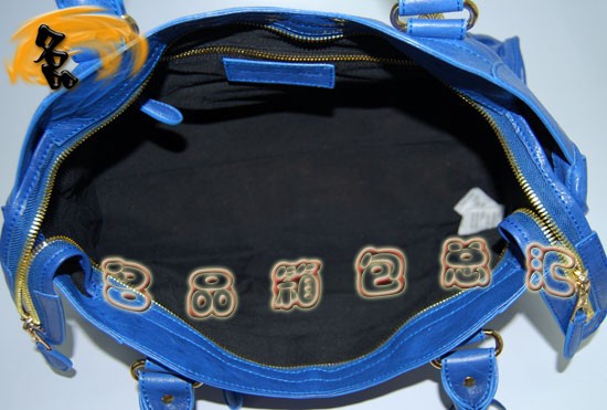 084328B  BalenciagaŮ  ҆μ MƤreŮ {ɫ