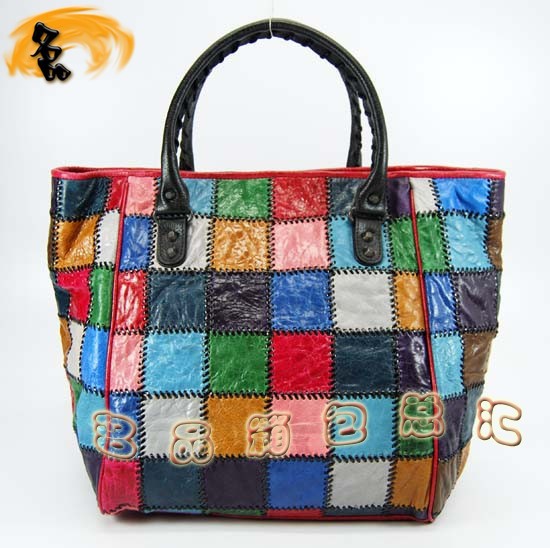 228760   BalenciagaŮ  M(jn)Ƥr(sh)e ɫ