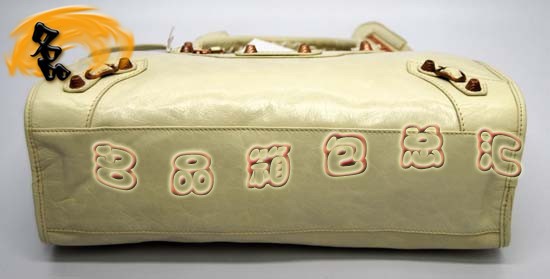 084332C  Balenciagaμ  M(jn)ţƤ(jng)r(sh)Ů C(j)܇ װɫ