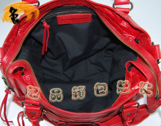 084616  BalenciagaC܇ ҆μ MţƤ(jng)r tɫ