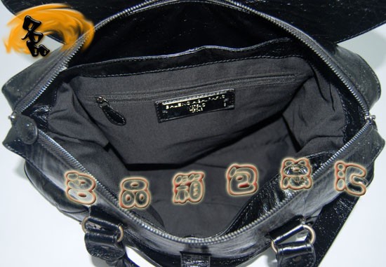 084668  Balenciaga ҆μ M(jn)ţƤ(jng)r(sh)Ů ɫ