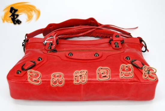 103208  ҙC(j)܇ Balenciagaμ M(jn)Ƥr(sh)Ů  \tɫ