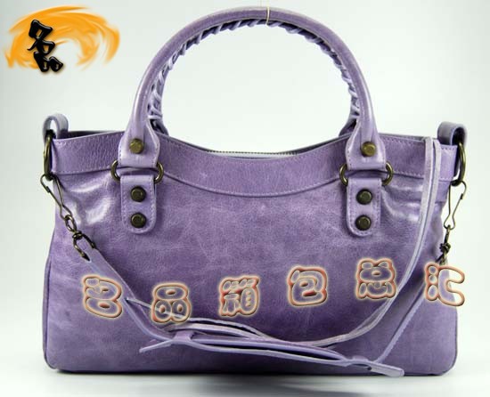 103208  ҙC(j)܇(ch) Balenciagaμ M(jn)Ƥr(sh)Ů  \ɫ