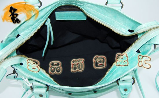 084616  BalenciagaC(j)܇ ҆μ M(jn)ţƤ(jng)r(sh) ˮ{(ln)ɫ