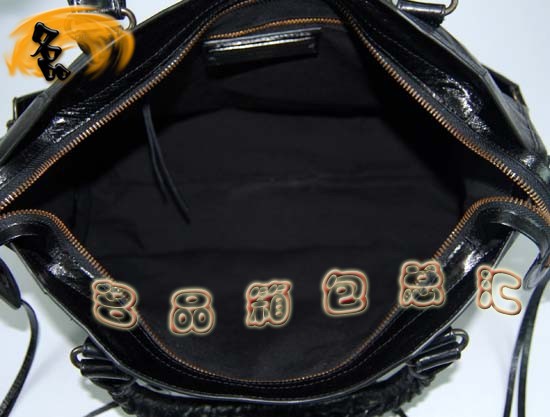 115748L  ҙC(j)܇  Balenciagaμ M(jn)ƤrŮ ɫ