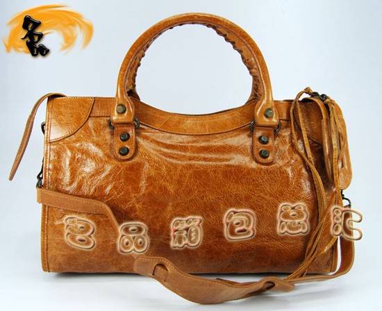 115748S   BalenciagaC(j)܇(ch) M(jn)Ƥr(sh)Ů μ ɫ