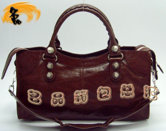 173082A  Balenciagaμ M(jn)ţƤ(jng)r(sh)Ů  ɫ