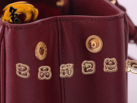 BN1844 Prada¿ʮּyM(jn)ţƤŮ _(d) Prada ϼtɫ