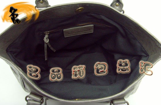 228750  Balenciaga ҆μ M(jn)ţƤ(jng)r(sh)Ů yɫ