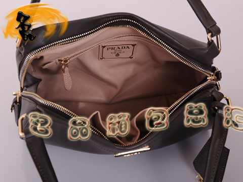 BR4418  Pradaμ _ ¿Ůʿe M^ţƤŮ ɫ