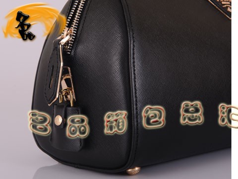 BR4418  Pradaμ _(d) M(jn)^ţƤŮ ¿Ůʿe ɫ