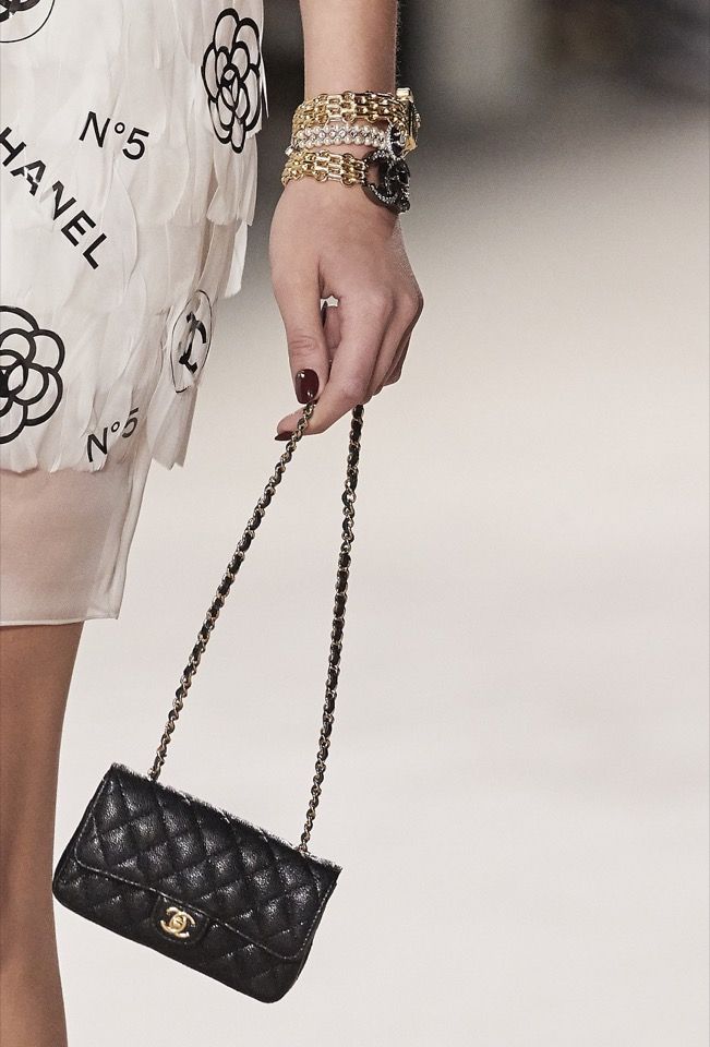 Chanel ɫClassic Flap ϵִۃr(ji)