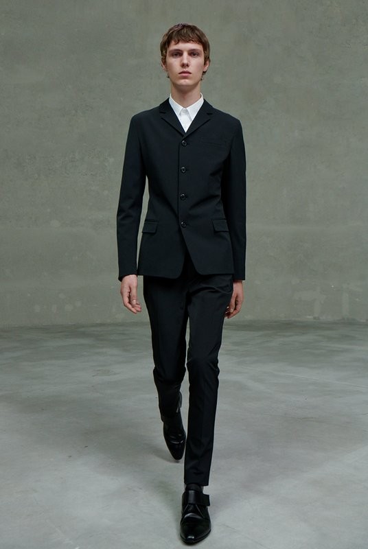 PRADA 2021ss DƷṩ